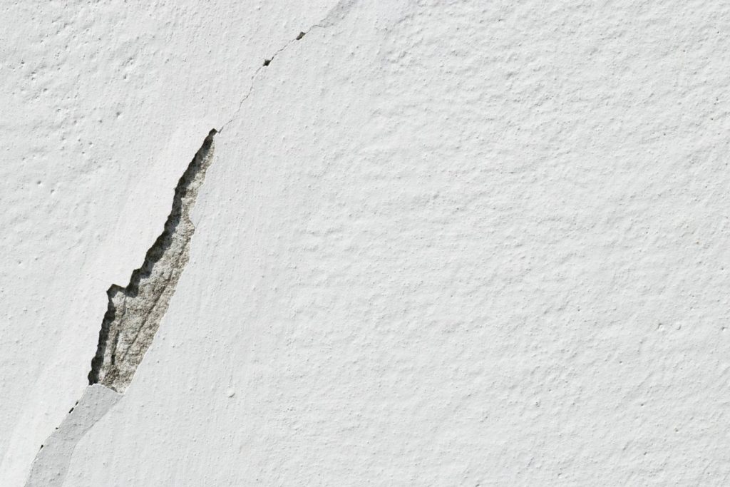 what are the different types of plaster wall cracks 2
